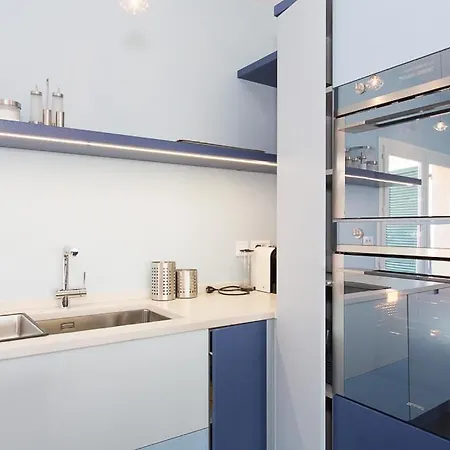 Floor2 Beds W/sea Wiew Apartment *